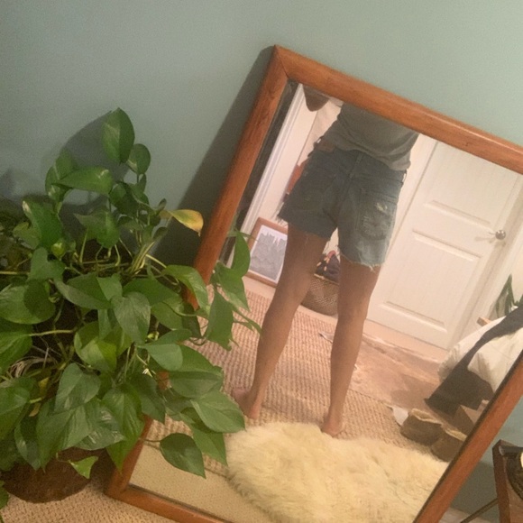 Vintage Levi shorts - Picture 4 of 5